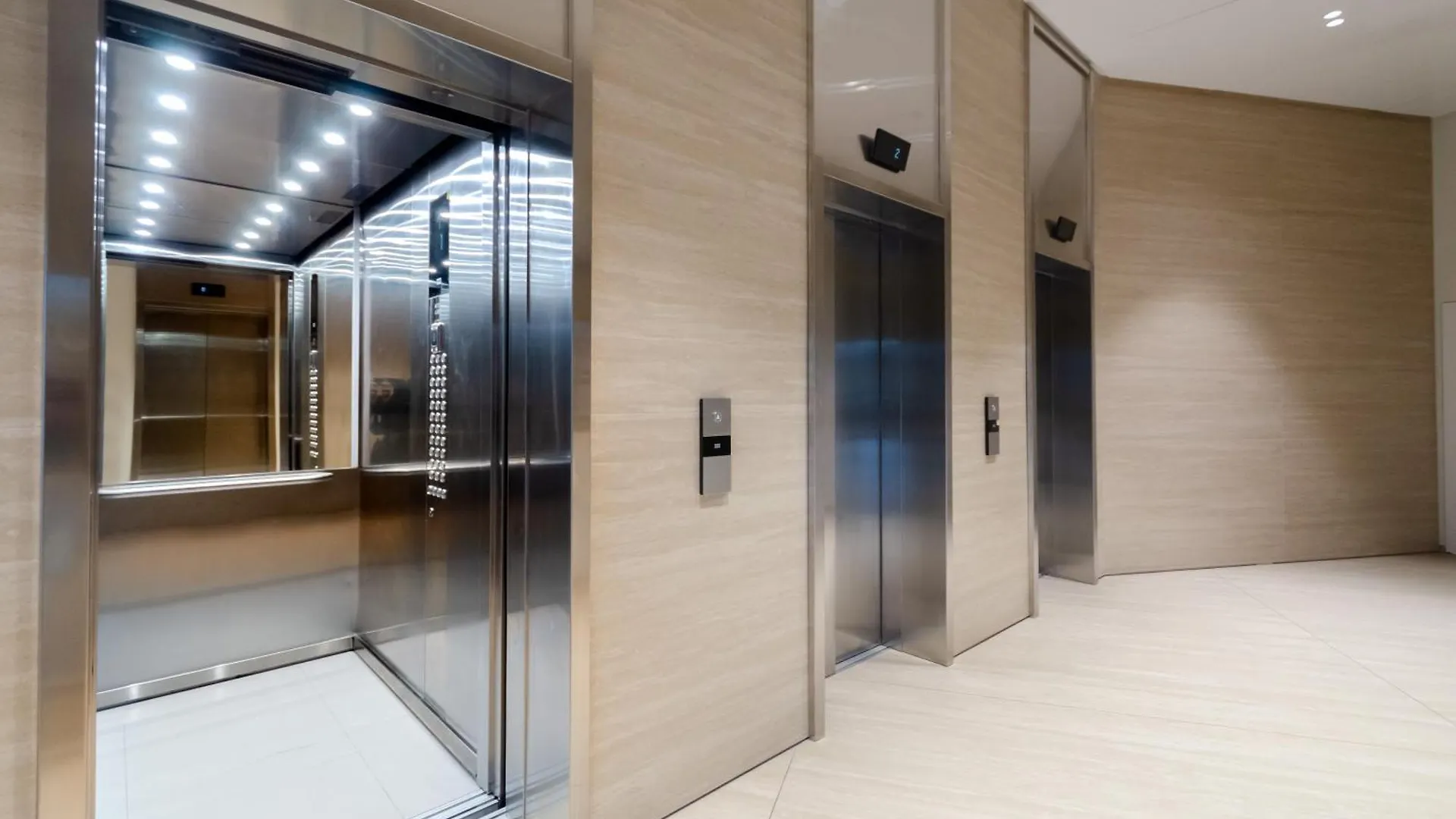 Petrovdom Apartments 34-433 In Rc Manhattan City,Beresteiskyi 11 Киев Украина