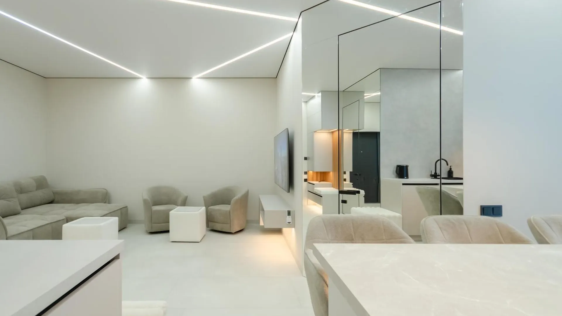 Petrovdom Apartments 34-433 In Rc Manhattan City,Beresteiskyi 11 Киев