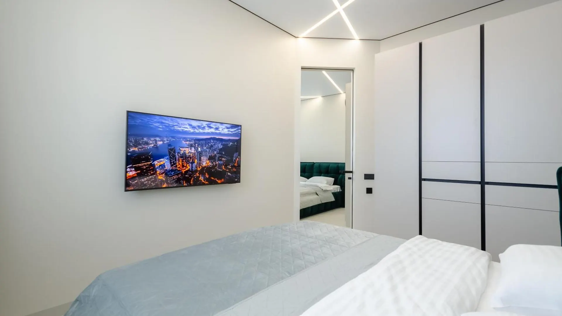 Petrovdom Apartments 34-433 In Rc Manhattan City,Beresteiskyi 11 Киев Украина
