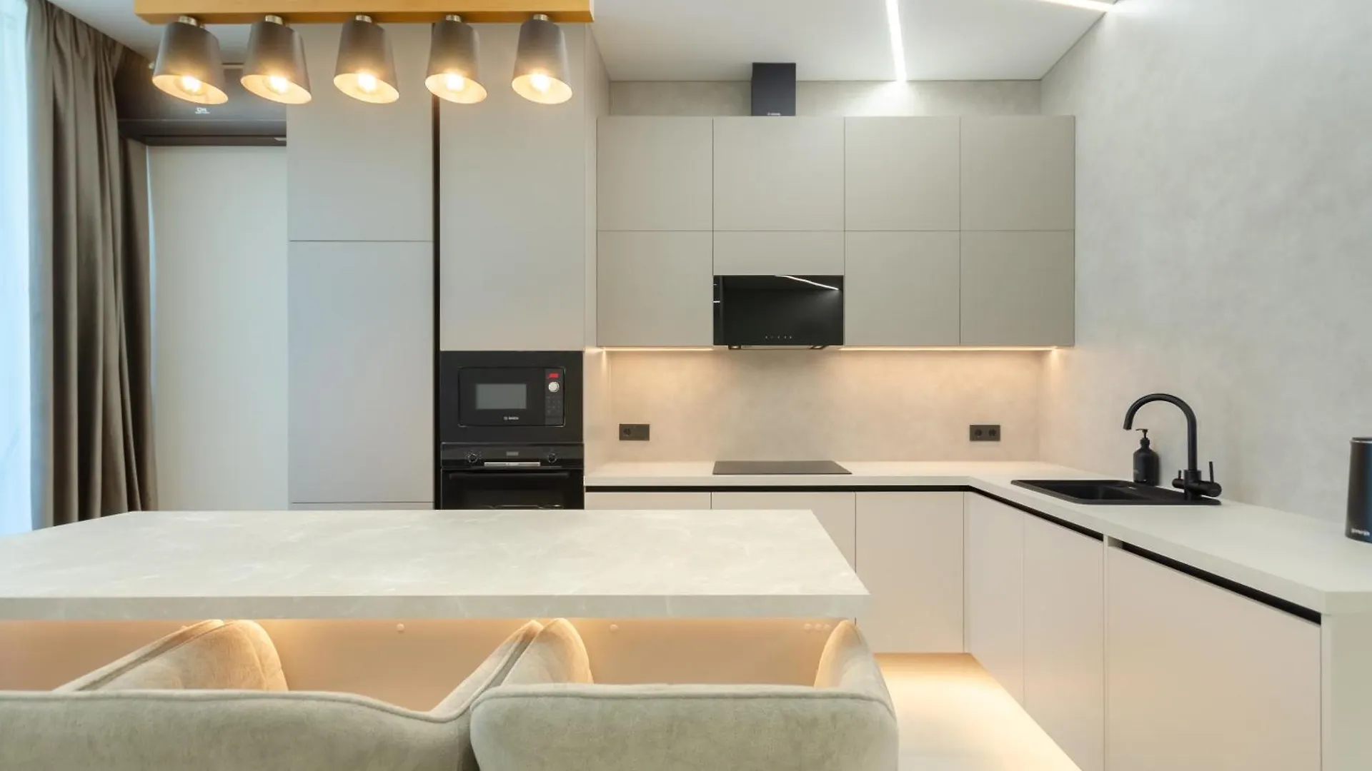 Petrovdom Apartments 34-433 In Rc Manhattan City,Beresteiskyi 11 Киев
