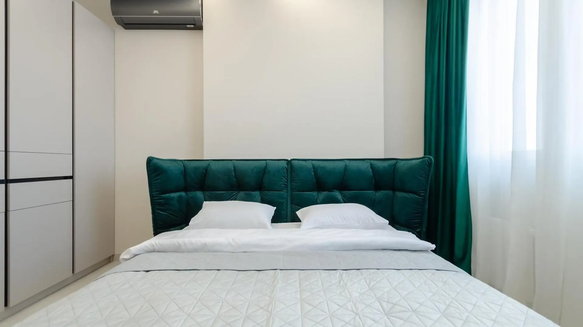 Petrovdom Apartments 34-433 In Rc Manhattan City,Beresteiskyi 11 Киев